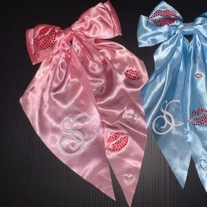 Sabrina Carpenter Satin Bow PINK